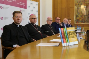 konferencja prasowa w episkopacie